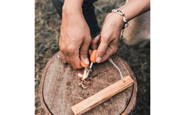 Light My Fire LightMyFire Zweedse Firesteel 2.0 Scout Firestarter Incl. Signaalfluitje Hazyblue 4 Light My Fire LightMyFire Zweedse Firesteel 2.0 Scout Firestarter Incl. Signaalfluitje Hazyblue - Afbeelding 2